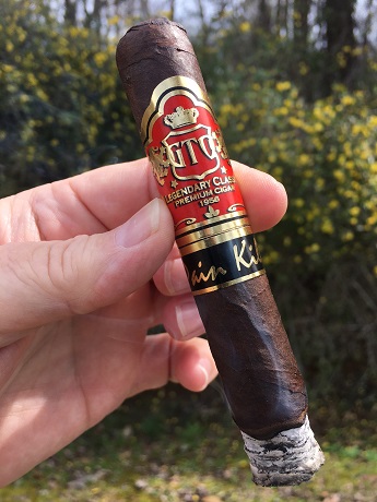 GTO Pain Killer Maduro Robusto 1